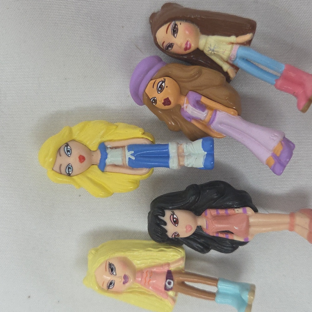 Bratz Mga Miniverse 2005 Mini Doll Figures Cake Toppers